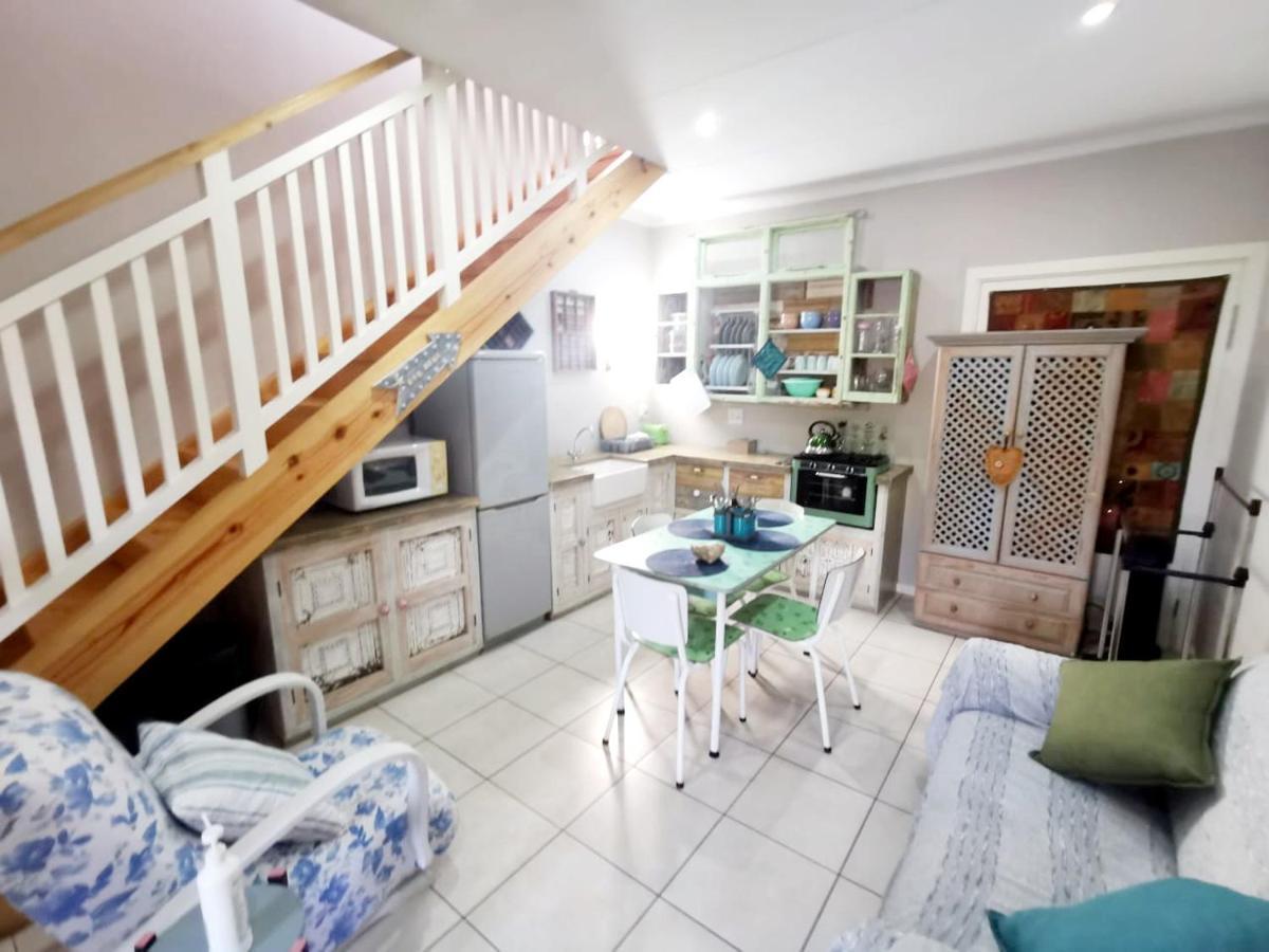 The Coelacanth Guest House And Beach Thyme Self Catering Kiddʼs Beach Kültér fotó