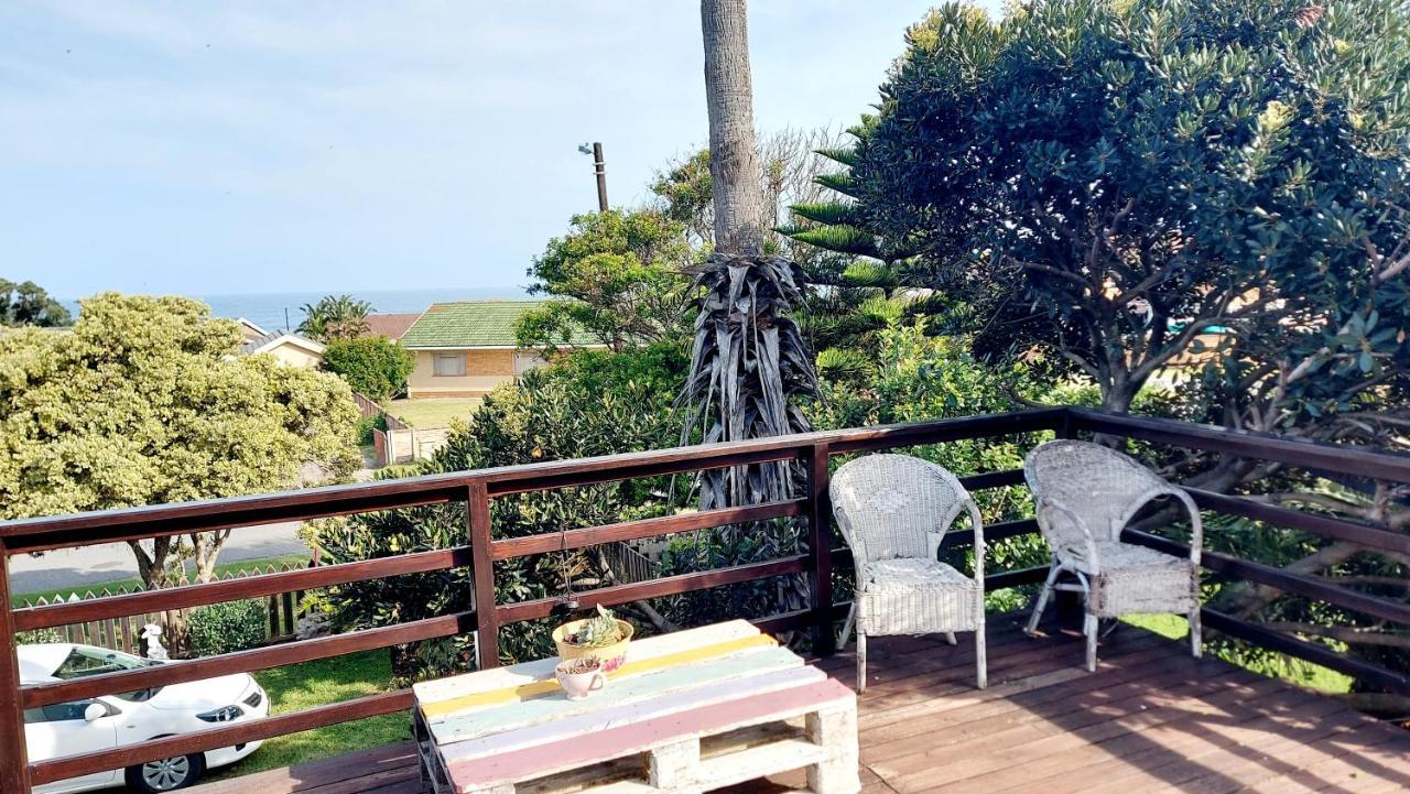 The Coelacanth Guest House And Beach Thyme Self Catering Kiddʼs Beach Kültér fotó