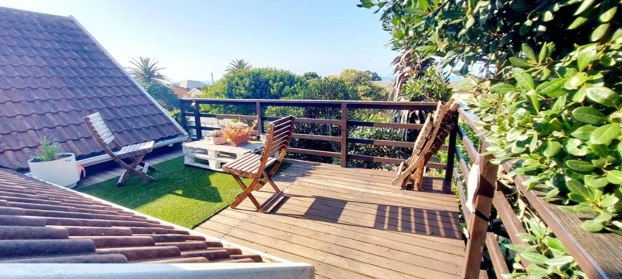 The Coelacanth Guest House And Beach Thyme Self Catering Kiddʼs Beach Kültér fotó