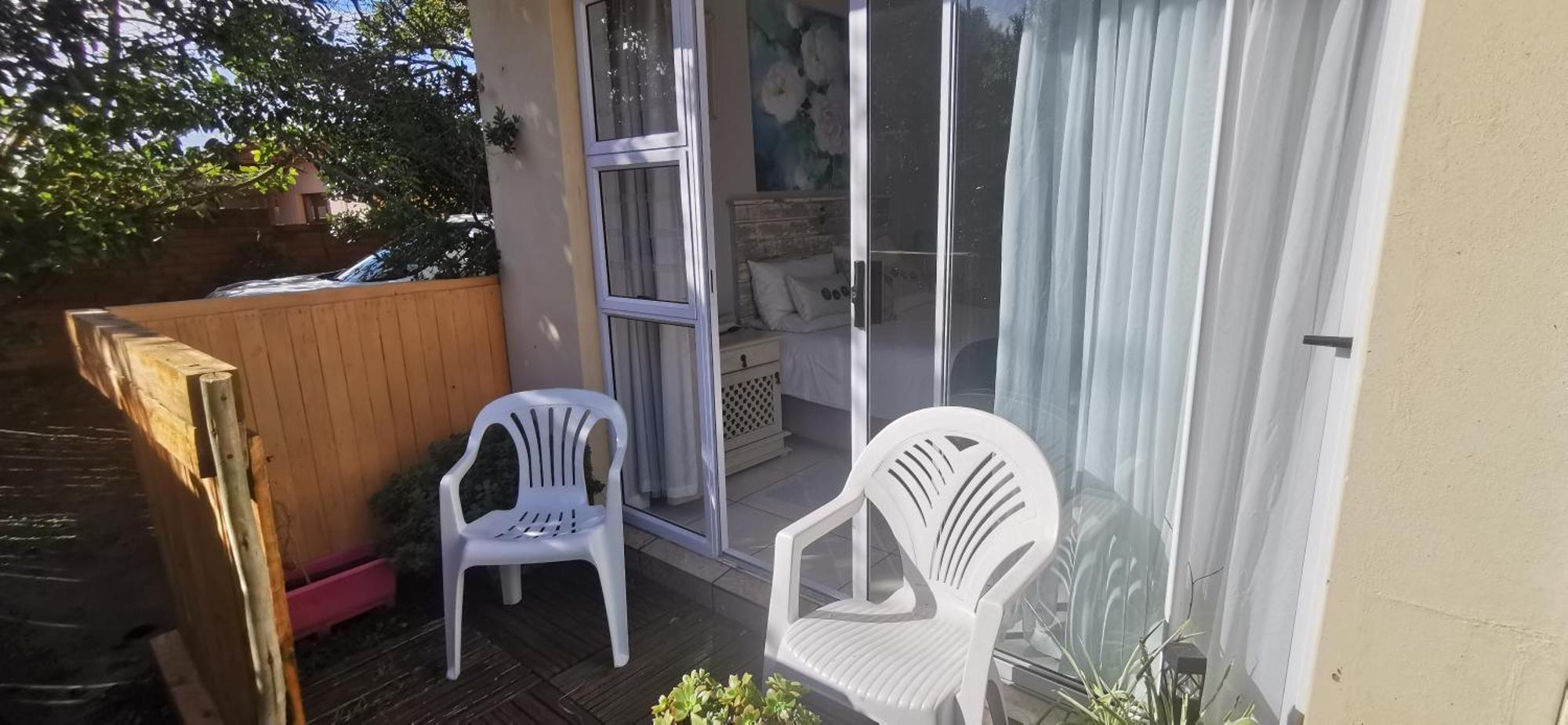 The Coelacanth Guest House And Beach Thyme Self Catering Kiddʼs Beach Kültér fotó