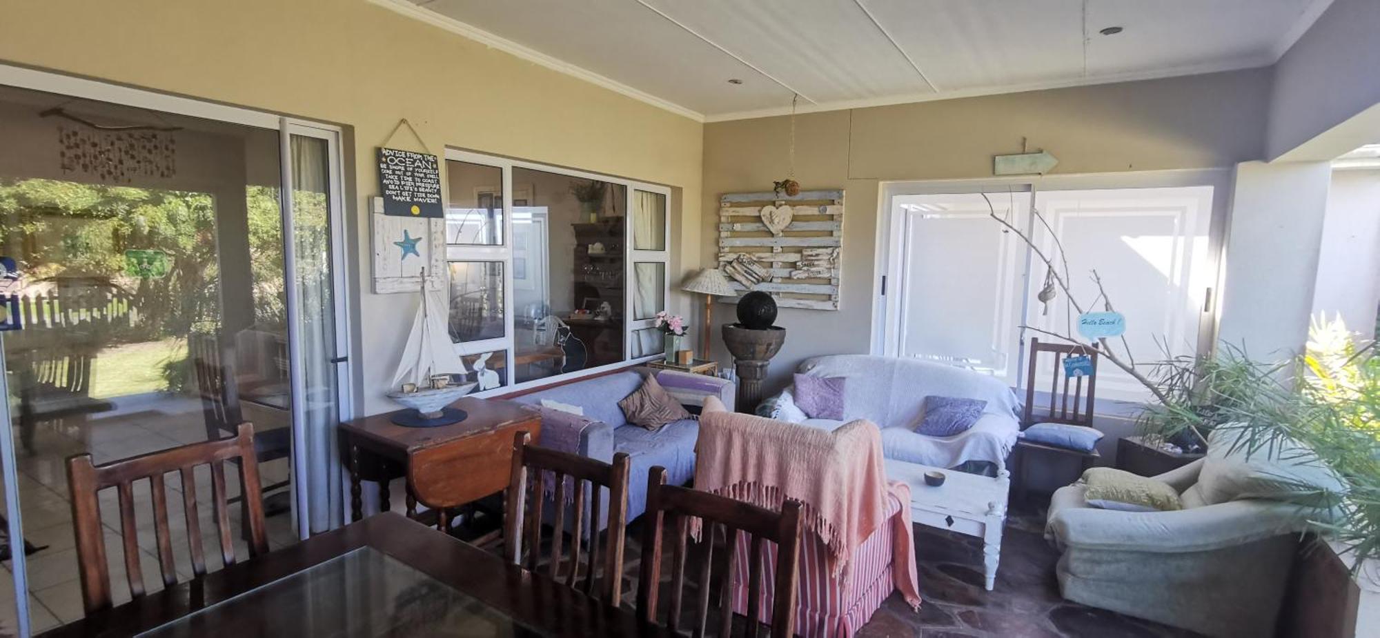 The Coelacanth Guest House And Beach Thyme Self Catering Kiddʼs Beach Kültér fotó