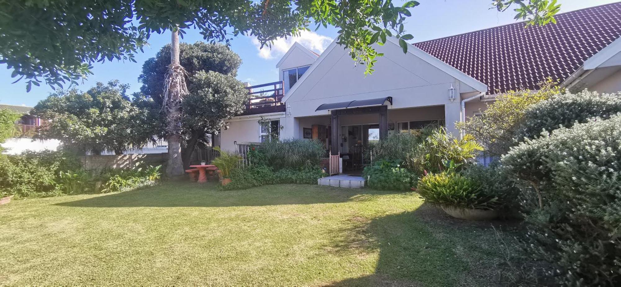 The Coelacanth Guest House And Beach Thyme Self Catering Kiddʼs Beach Kültér fotó