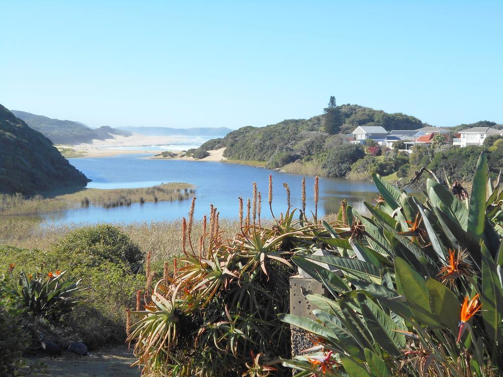 The Coelacanth Guest House And Beach Thyme Self Catering Kiddʼs Beach Kültér fotó